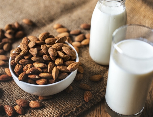 How To Make Almond Milk – It’s Easy!